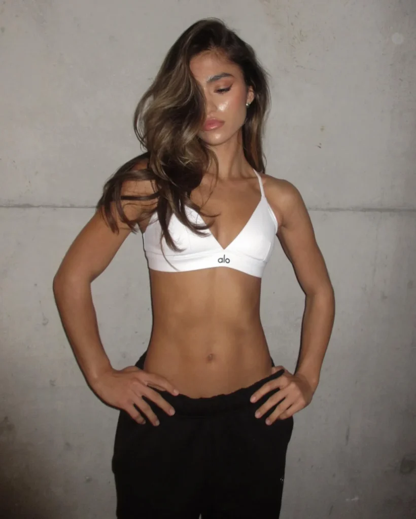 age rayna vallandingham age and height